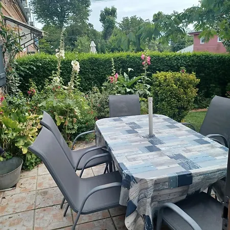 Maison Avec Jardin Près De – 75 M² Pour 6 Personnes Hébergement de vacances